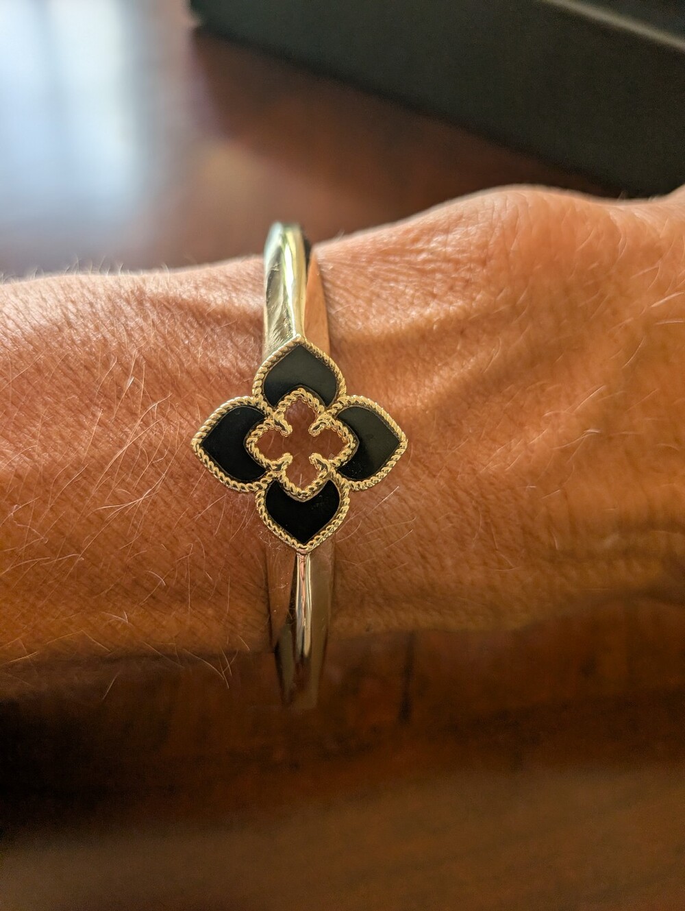 Silver Bangle Bracelet with Black Enamel Clover Motif - Picture 4 of 8